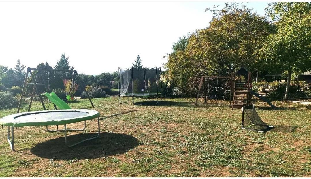 N°2 Gite 4 Personnes* Au Coeur De La Nature Saint-Aubin-de-Nabirat Eksteriør bilde