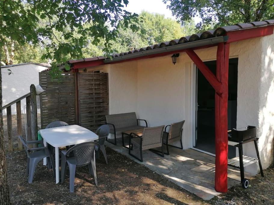 N°2 Gite 4 Personnes* Au Coeur De La Nature Saint-Aubin-de-Nabirat Eksteriør bilde